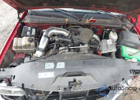 2005 GMC Sierra 2500Hd Slt из США, поврежденный, VIN 1GTHK23245F865547